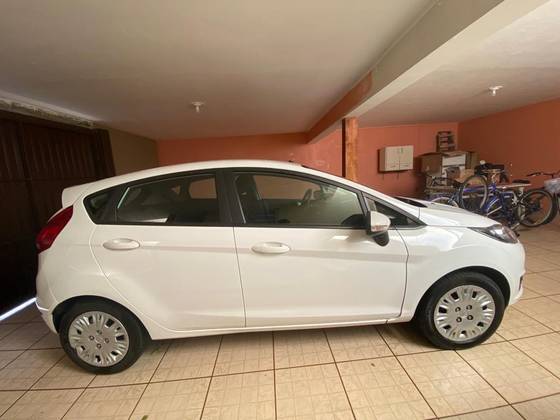 FORD FIESTA 1.6 SE HATCH 16V FLEX 4P MANUAL FORD FIESTA 1.6 SE HATCH 16V FLEX 4P MANUAL